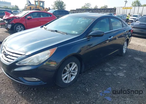 2011 Hyundai Sonata Se z USA, uszkodzony, nr VIN 5NPEC4AC5BH196049